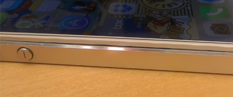 iPhone5 バッテリ膨張